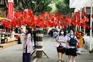 Giới trẻ Sài Gòn háo hức với ‘Toa tàu tương lai’ rực rỡ ở Đường sách 