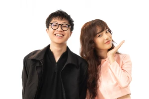 Hoàng Duyên và Obito hát ‘Mưa hồng’ của Trịnh Công Sơn