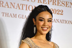 Trượt vương miện Hoa hậu Hoàn vũ Việt Nam, cô gái từng nặng 90 kg nói gì?