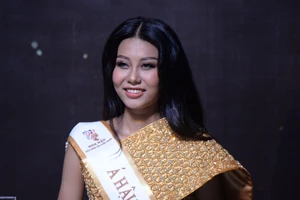 Nhan sắc và trình độ của cô gái Khmer đại diện Việt Nam tại Hoa hậu Trái đất