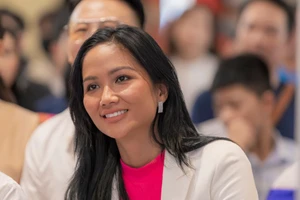 Hoa hậu H’Hen Niê: 'Tôi có thể không đẹp nhưng sẵn sàng làm gì đó để toả hương’