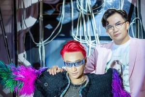 Adam Lâm chàng trai nhảy trên giày cao gót 15 cm cảm ơn Thanh Lam