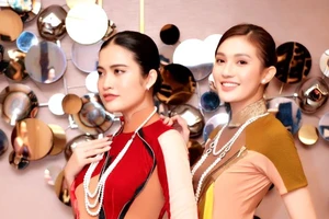 NTK Quỳnh Paris mang áo dài Việt đến Diễn đàn hợp tác Việt Nam - Hàn Quốc