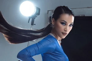 MC, Á hậu Hoàng Oanh khoe nhan sắc nóng bỏng sau ly hôn chồng Tây