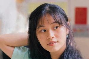 Nhan sắc nữ sinh 12 năm là học sinh giỏi vào Top 25 Hoa khôi sông Vàm