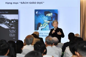 Tiểu thuyết của Trần Dần và sách của cậu bé 11 tuổi giành giải Sách hay