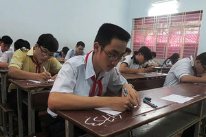 'Đề kiểm tra học kỳ cần có câu hỏi liên hệ từ thực tế'