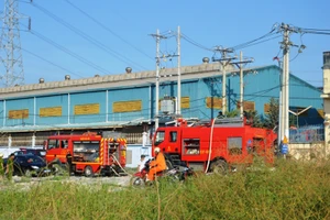 Hỏa hoạn thiêu rụi 500 mét vuông nhà xưởng