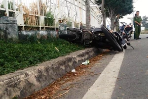 Tai nạn liên tiếp vì ôm cua tốc độ cao, hai thanh niên thương vong