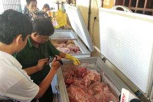 3 tấn thịt trâu Ấn Độ nhúng hóa chất sắp thành món bò kho