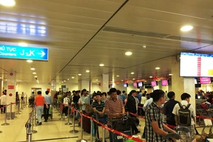 Cách hoàn thành sớm thủ tục ở sân bay Tân Sơn Nhất 