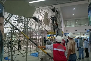 Khắc phục sự cố đổ giàn giáo tại sân bay Tân Sơn Nhất