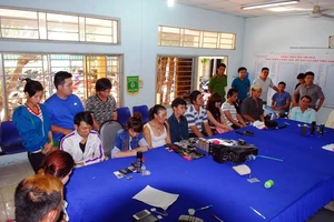 Clip: Công an đột kích khách sạn, nhiều nghi can bị bắt