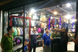 Cuộc đấu sức kinh hoàng của cô bé bán hàng với nữ quái tuổi 23