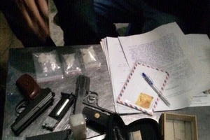 Đường dây thủ súng đạn bán hàng đá cho vũ trường ở Sài Gòn