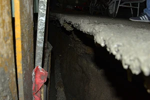 Nhiều người dân ở trung tâm TP.HCM di tản vì công trình sụt lún