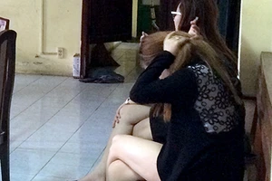 Cô gái quanh co chối tội môi giới bán dâm 