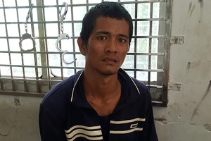 'Cướp tài' xe khách, chạy tán loạn ngay trong bến 