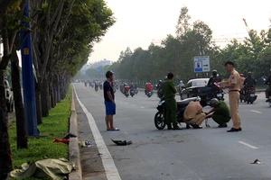 Nữ công nhân đi làm ca đêm về tông gốc cây tử vong