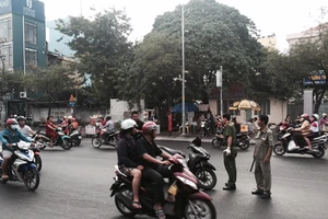 Vụ chém gần lìa tay ở Sài Gòn, nạn nhân nhận là nhà báo