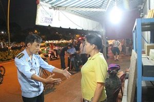 Dẹp hè đường Trường Sa, Hoàng Sa, dân nhậu đồng tình