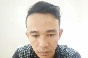 Vừa lừa đảo xong đã gặp nạn nhân tại đèn đỏ