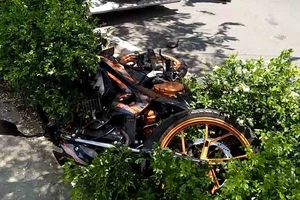 Nhóm thanh niên chạy tán loạn khi thấy công an