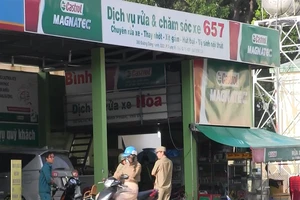 Người đàn ông chết với nhiều vết thương ở tiệm rửa xe