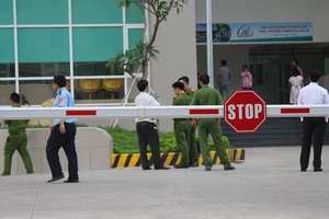 Bảo vệ chung cư ở quận 9 rơi thang máy, tử vong