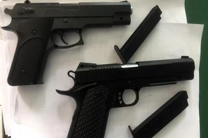 Người nổ súng dọa tài xế taxi khai gì?