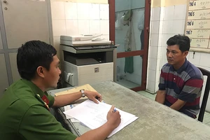 Tài xế Grab giả cán bộ lừa vợ người nghiện