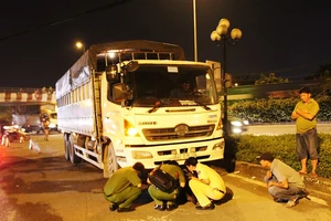 Người phụ nữ bị xe tải kéo lê, tử vong tại chỗ