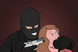 Nữ tiếp viên 15 tuổi bị bắt cóc, đòi nợ