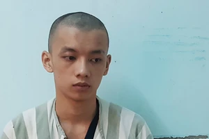 Siết cổ cướp xe ôm giữa ban ngày ở quận 8