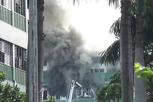 Cháy Công ty PouYuen, hàng trăm người hoảng loạn