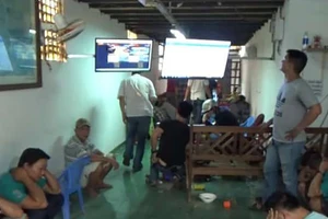 Ổ đá gà qua mạng ở vùng ven Sài Gòn