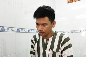 Tài xế Uber hiếp dâm khách bị khởi tố