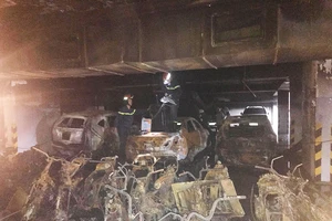 Gần 200 xe máy, ô tô bị cháy ở tầng hầm Carina Plaza