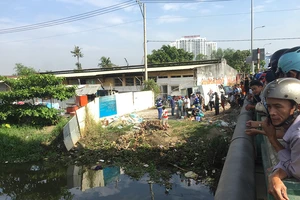 Tìm thấy thi thể nam thanh niên nhảy cầu Sài Gòn