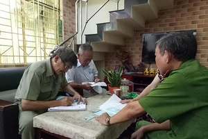 Những điểm vướng trong ngày đầu thu thập dữ liệu công dân