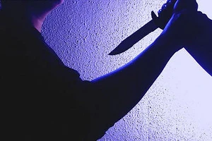 Trêu ghẹo khi đang nhậu, 1 người bị đâm chết