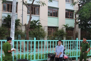 Hỗn chiến khi giành chỗ bán gà, thanh niên 26 tuổi bị đâm gục