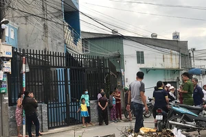 Vợ tử vong, chồng bị thương trong căn nhà không số ở Hóc Môn 