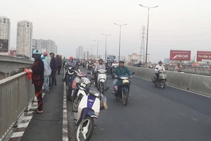 Người để thư tuyệt mệnh trên cầu Sài Gòn nghĩ lại nên về nhà