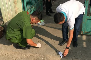 Nghi đánh ghen ở nhà nghỉ, 1 người bị đâm chết