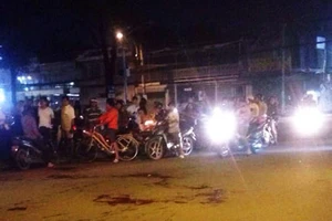 Sau khi trả tiền, rủ người đi chém chủ nợ