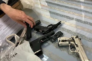 Chở súng về sân bay Tân Sơn Nhất rồi bỏ, nghi phạm bị bắt