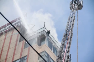 Thợ hàn làm việc ở nhà hàng quận 1 trước khi hỏa hoạn xảy ra