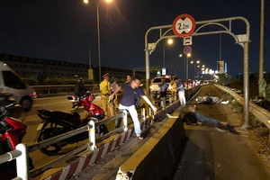 Tông vào dải bê tông giữa cao tốc, thanh niên tử vong