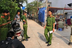 Nghi án chồng đâm chết vợ rồi tự sát